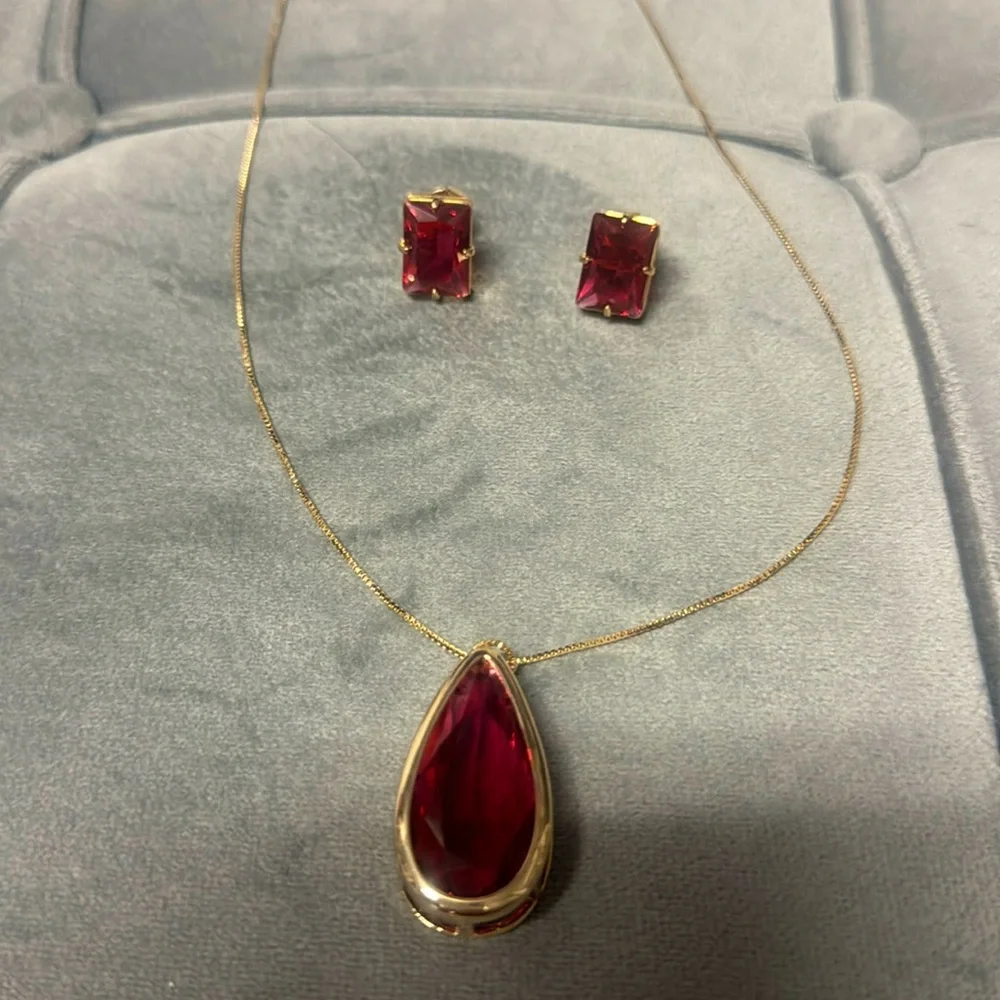 18k yellow gold plated set of necklace and earrings - Picture 1 of 2